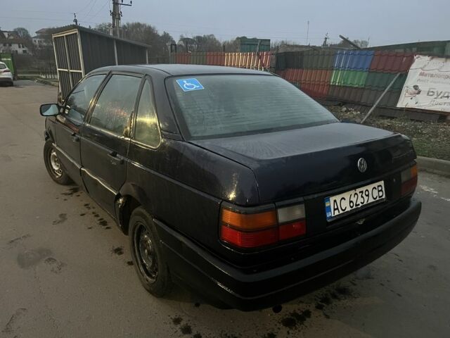 Синий Фольксваген Пассат, объемом двигателя 1.6 л и пробегом 300 тыс. км за 1500 $, фото 8 на Automoto.ua