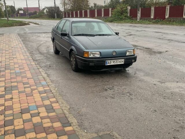 Синій Фольксваген Пассат, об'ємом двигуна 1.8 л та пробігом 379 тис. км за 1800 $, фото 1 на Automoto.ua