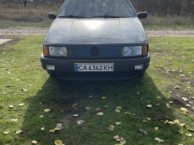 Синий Фольксваген Пассат, объемом двигателя 1.8 л и пробегом 475 тыс. км за 1900 $, фото 4 на Automoto.ua