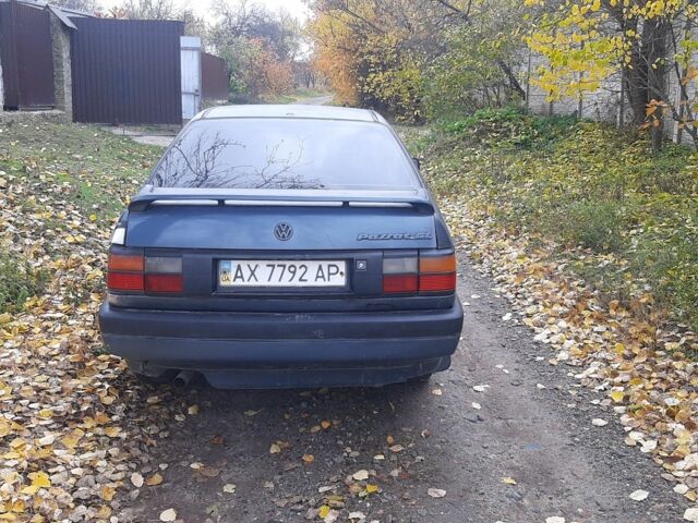 Синий Фольксваген Пассат, объемом двигателя 1.8 л и пробегом 200 тыс. км за 1026 $, фото 5 на Automoto.ua