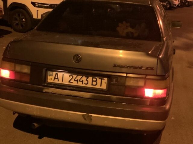 Синій Фольксваген Пассат, об'ємом двигуна 1.8 л та пробігом 320 тис. км за 1100 $, фото 2 на Automoto.ua