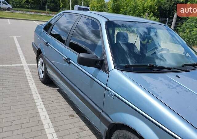 Синий Фольксваген Пассат, объемом двигателя 1.8 л и пробегом 445 тыс. км за 1850 $, фото 13 на Automoto.ua