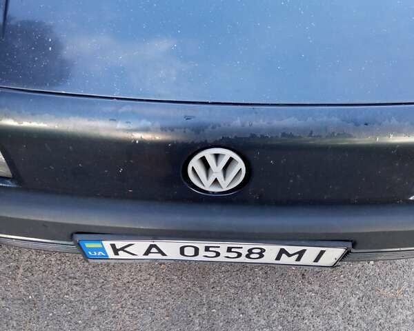 Синий Фольксваген Пассат, объемом двигателя 1.8 л и пробегом 350 тыс. км за 2700 $, фото 12 на Automoto.ua