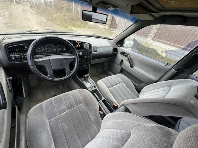 Синий Фольксваген Пассат, объемом двигателя 1.8 л и пробегом 150 тыс. км за 1200 $, фото 7 на Automoto.ua