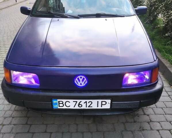 Синий Фольксваген Пассат, объемом двигателя 1.8 л и пробегом 420 тыс. км за 1900 $, фото 8 на Automoto.ua