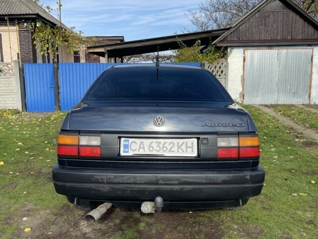 Синий Фольксваген Пассат, объемом двигателя 1.8 л и пробегом 475 тыс. км за 1900 $, фото 3 на Automoto.ua