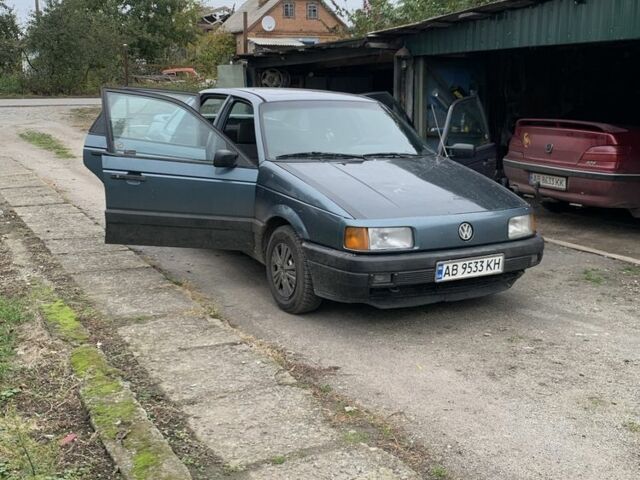 Синій Фольксваген Пассат, об'ємом двигуна 1.8 л та пробігом 379 тис. км за 1800 $, фото 2 на Automoto.ua