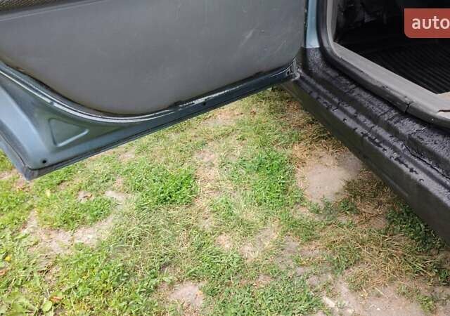 Синий Фольксваген Пассат, объемом двигателя 1.8 л и пробегом 445 тыс. км за 1850 $, фото 6 на Automoto.ua