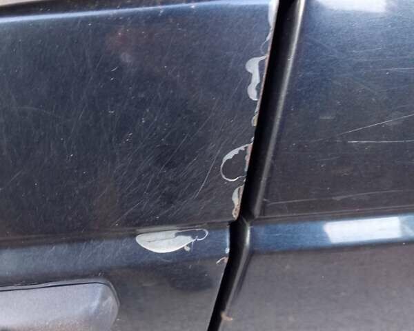 Синий Фольксваген Пассат, объемом двигателя 1.8 л и пробегом 350 тыс. км за 2700 $, фото 14 на Automoto.ua