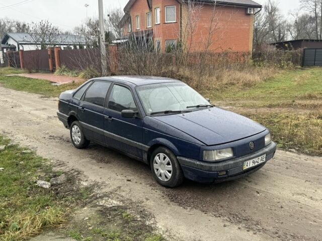 Синий Фольксваген Пассат, объемом двигателя 1.8 л и пробегом 150 тыс. км за 1200 $, фото 2 на Automoto.ua