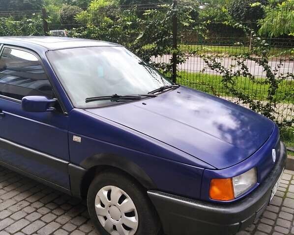 Синий Фольксваген Пассат, объемом двигателя 1.8 л и пробегом 420 тыс. км за 1900 $, фото 38 на Automoto.ua