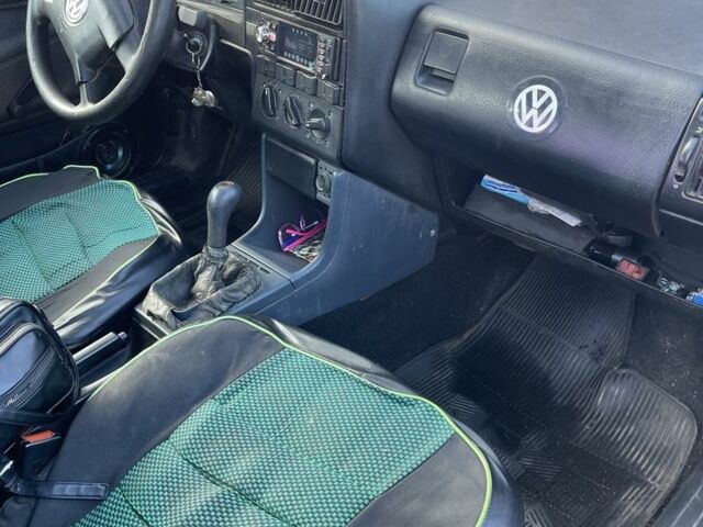 Синий Фольксваген Пассат, объемом двигателя 1.8 л и пробегом 543 тыс. км за 1512 $, фото 4 на Automoto.ua