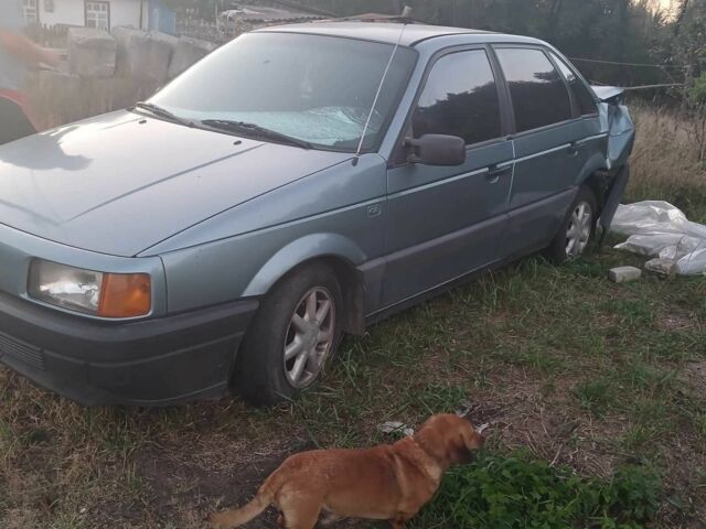 Синий Фольксваген Пассат, объемом двигателя 1.8 л и пробегом 312 тыс. км за 1316 $, фото 1 на Automoto.ua