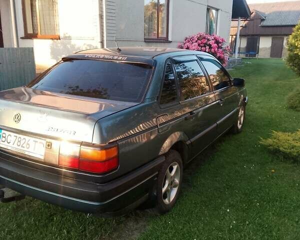 Синий Фольксваген Пассат, объемом двигателя 1.8 л и пробегом 342 тыс. км за 2200 $, фото 8 на Automoto.ua