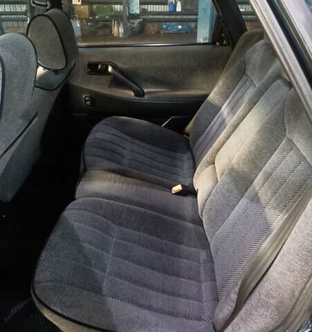 Синий Фольксваген Пассат, объемом двигателя 1.8 л и пробегом 497 тыс. км за 1800 $, фото 4 на Automoto.ua