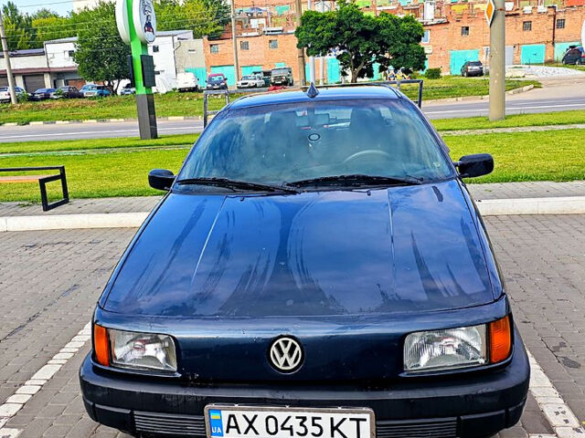 Синій Фольксваген Пассат, об'ємом двигуна 1.8 л та пробігом 450 тис. км за 2400 $, фото 8 на Automoto.ua