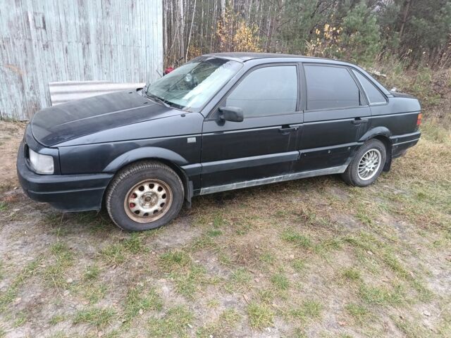 Синий Фольксваген Пассат, объемом двигателя 1.8 л и пробегом 560 тыс. км за 700 $, фото 2 на Automoto.ua