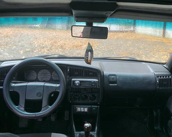 Синій Фольксваген Пассат, об'ємом двигуна 1.78 л та пробігом 290 тис. км за 1799 $, фото 7 на Automoto.ua