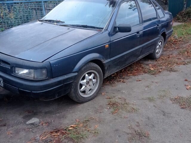 Синий Фольксваген Пассат, объемом двигателя 0 л и пробегом 450 тыс. км за 831 $, фото 3 на Automoto.ua