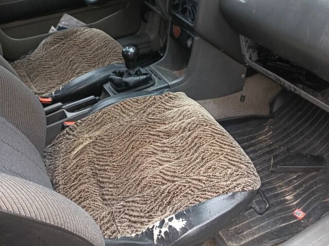 Синий Фольксваген Пассат, объемом двигателя 1.8 л и пробегом 560 тыс. км за 700 $, фото 6 на Automoto.ua