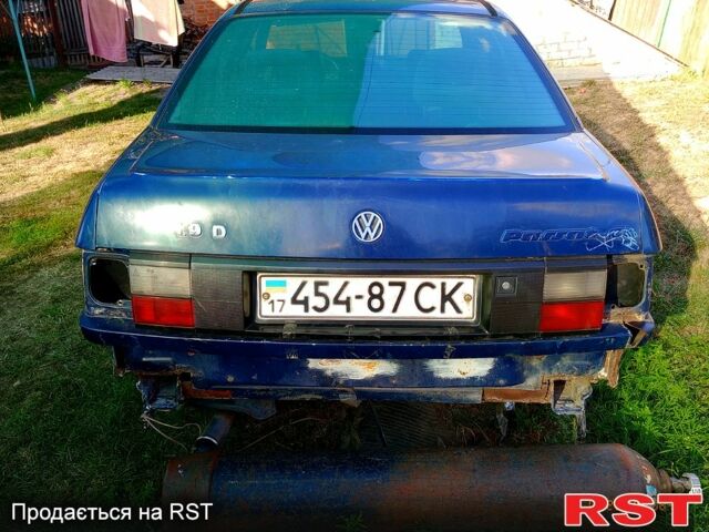 Синий Фольксваген Пассат, объемом двигателя 1.9 л и пробегом 111 тыс. км за 400 $, фото 1 на Automoto.ua