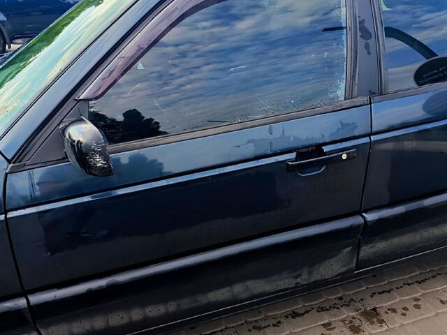 Синій Фольксваген Пассат, об'ємом двигуна 1.8 л та пробігом 450 тис. км за 2400 $, фото 10 на Automoto.ua