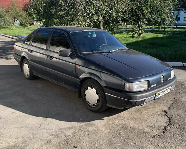 Синій Фольксваген Пассат, об'ємом двигуна 1.78 л та пробігом 389 тис. км за 1800 $, фото 1 на Automoto.ua