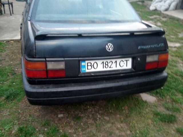 Синий Фольксваген Пассат, объемом двигателя 1.8 л и пробегом 1000 тыс. км за 1200 $, фото 1 на Automoto.ua