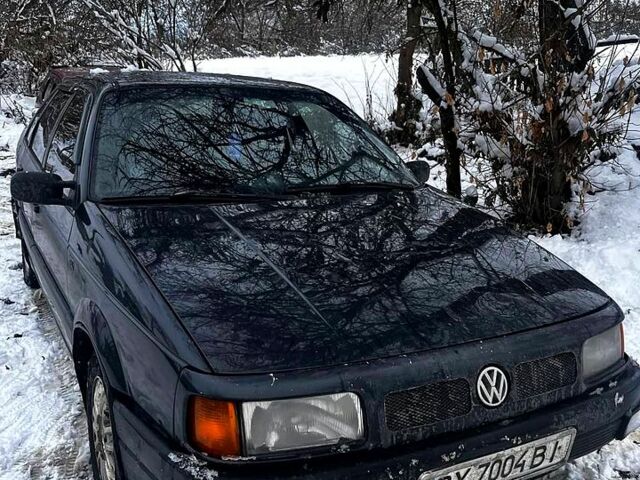 Синий Фольксваген Пассат, объемом двигателя 1.8 л и пробегом 0 тыс. км за 1300 $, фото 2 на Automoto.ua