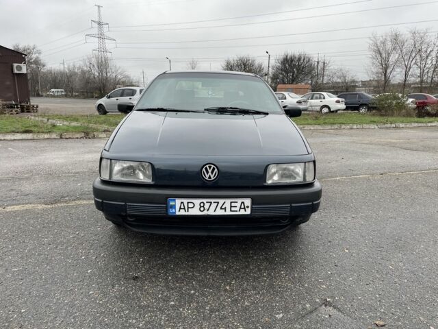 Синий Фольксваген Пассат, объемом двигателя 2 л и пробегом 300 тыс. км за 1950 $, фото 4 на Automoto.ua