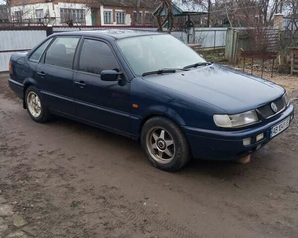 Синий Фольксваген Пассат, объемом двигателя 1.98 л и пробегом 280 тыс. км за 1300 $, фото 5 на Automoto.ua