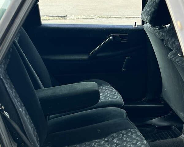 Синій Фольксваген Пассат, об'ємом двигуна 1.8 л та пробігом 350 тис. км за 1550 $, фото 13 на Automoto.ua