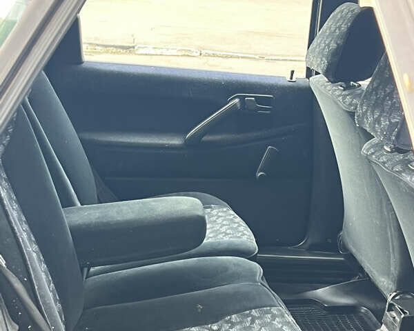 Синий Фольксваген Пассат, объемом двигателя 1.8 л и пробегом 380 тыс. км за 1400 $, фото 13 на Automoto.ua