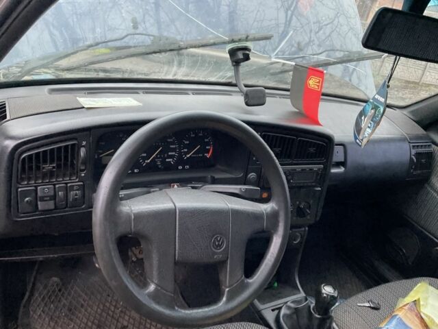 Синий Фольксваген Пассат, объемом двигателя 0 л и пробегом 426 тыс. км за 1375 $, фото 5 на Automoto.ua