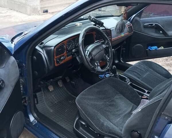 Синий Фольксваген Пассат, объемом двигателя 1.98 л и пробегом 280 тыс. км за 1300 $, фото 10 на Automoto.ua