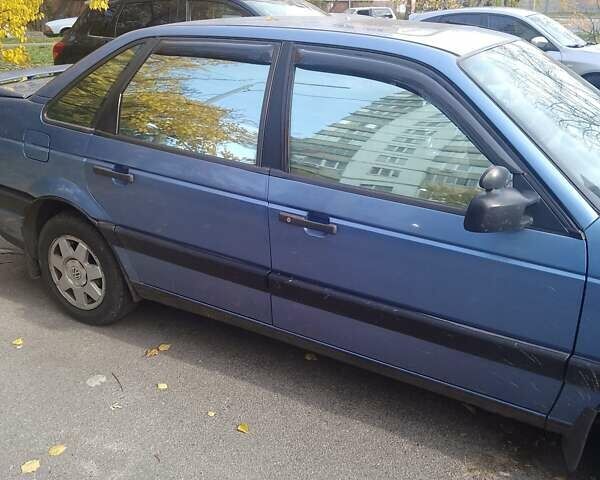 Синій Фольксваген Пассат, об'ємом двигуна 2 л та пробігом 300 тис. км за 3200 $, фото 7 на Automoto.ua