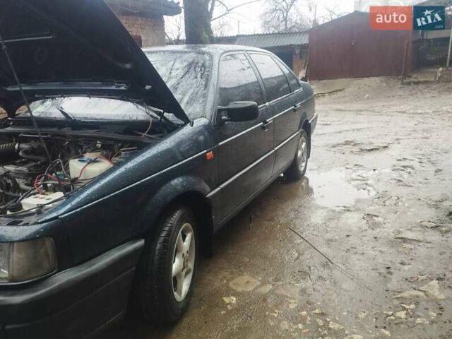 Синий Фольксваген Пассат, объемом двигателя 1.78 л и пробегом 237 тыс. км за 2500 $, фото 5 на Automoto.ua