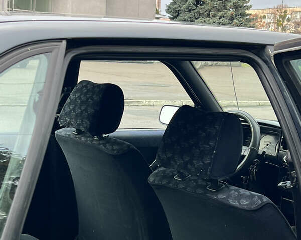 Синий Фольксваген Пассат, объемом двигателя 1.8 л и пробегом 380 тыс. км за 1400 $, фото 16 на Automoto.ua