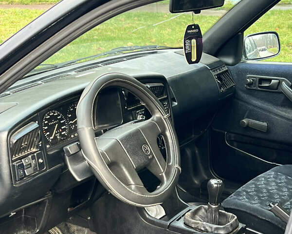 Синій Фольксваген Пассат, об'ємом двигуна 1.8 л та пробігом 350 тис. км за 1550 $, фото 16 на Automoto.ua