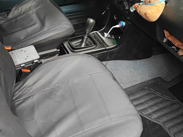 Синий Фольксваген Пассат, объемом двигателя 1.8 л и пробегом 350 тыс. км за 1300 $, фото 3 на Automoto.ua