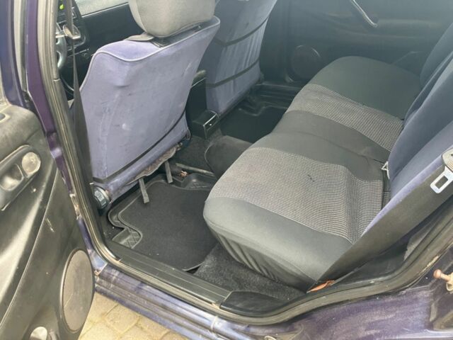 Синій Фольксваген Пассат, об'ємом двигуна 1.8 л та пробігом 340 тис. км за 1990 $, фото 6 на Automoto.ua