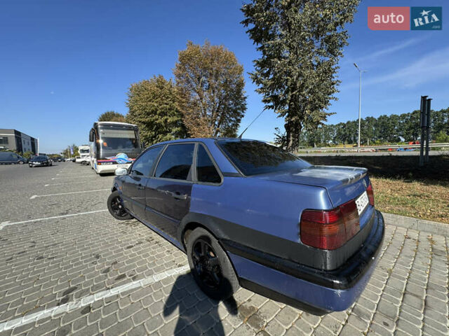 Синий Фольксваген Пассат, объемом двигателя 1.98 л и пробегом 400 тыс. км за 1400 $, фото 1 на Automoto.ua