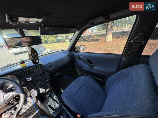 Синий Фольксваген Пассат, объемом двигателя 1.98 л и пробегом 400 тыс. км за 1400 $, фото 8 на Automoto.ua