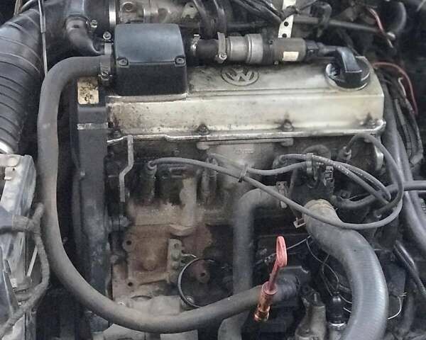 Синий Фольксваген Пассат, объемом двигателя 2 л и пробегом 315 тыс. км за 3200 $, фото 5 на Automoto.ua