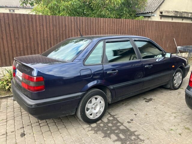 Синій Фольксваген Пассат, об'ємом двигуна 1.8 л та пробігом 340 тис. км за 1990 $, фото 3 на Automoto.ua