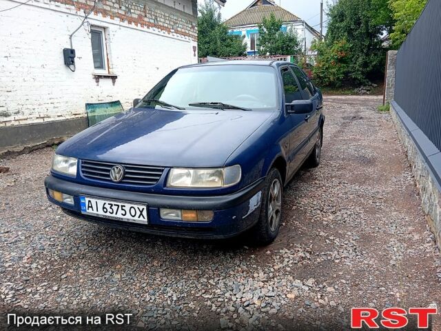 Синий Фольксваген Пассат, объемом двигателя 1.8 л и пробегом 0 тыс. км за 1250 $, фото 1 на Automoto.ua