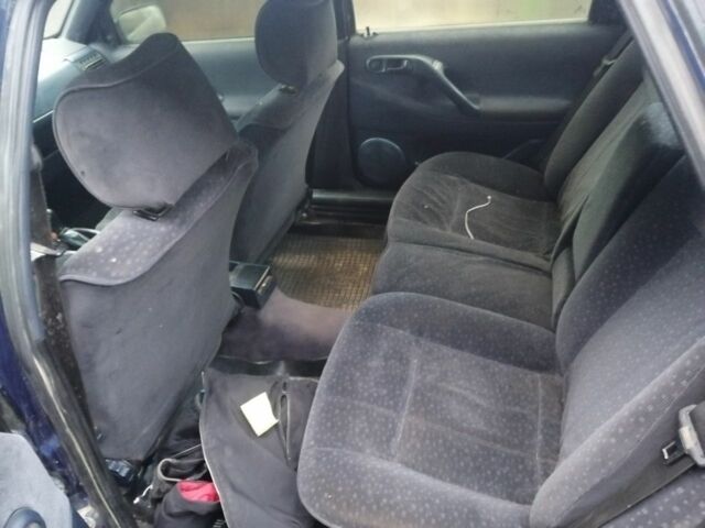 Синій Фольксваген Пассат, об'ємом двигуна 2 л та пробігом 300 тис. км за 2500 $, фото 13 на Automoto.ua