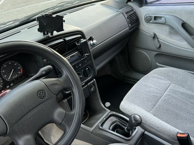 Синий Фольксваген Пассат, объемом двигателя 2 л и пробегом 338 тыс. км за 1950 $, фото 7 на Automoto.ua