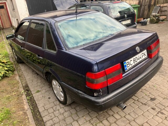 Синій Фольксваген Пассат, об'ємом двигуна 1.8 л та пробігом 340 тис. км за 1990 $, фото 2 на Automoto.ua
