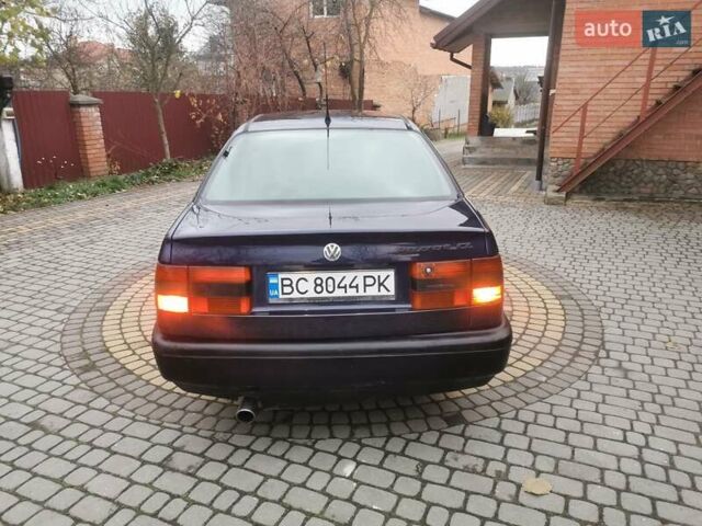 Синій Фольксваген Пассат, об'ємом двигуна 1.8 л та пробігом 348 тис. км за 1350 $, фото 14 на Automoto.ua